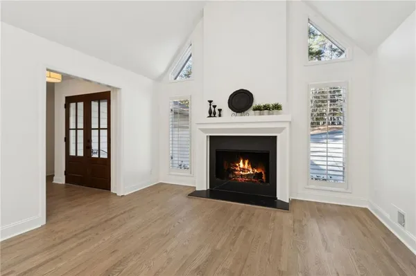 $790,000 | 420 Hackberry Court, Roswell, GA 30076