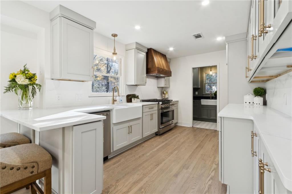 420 Hackberry Court Roswell, GA 30076 - Photo 9 of 35