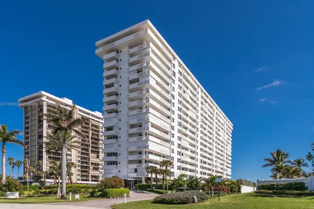 $649,900 | 1200 South Ocean Boulevard, Unit 17F, Boca Raton, FL 33432