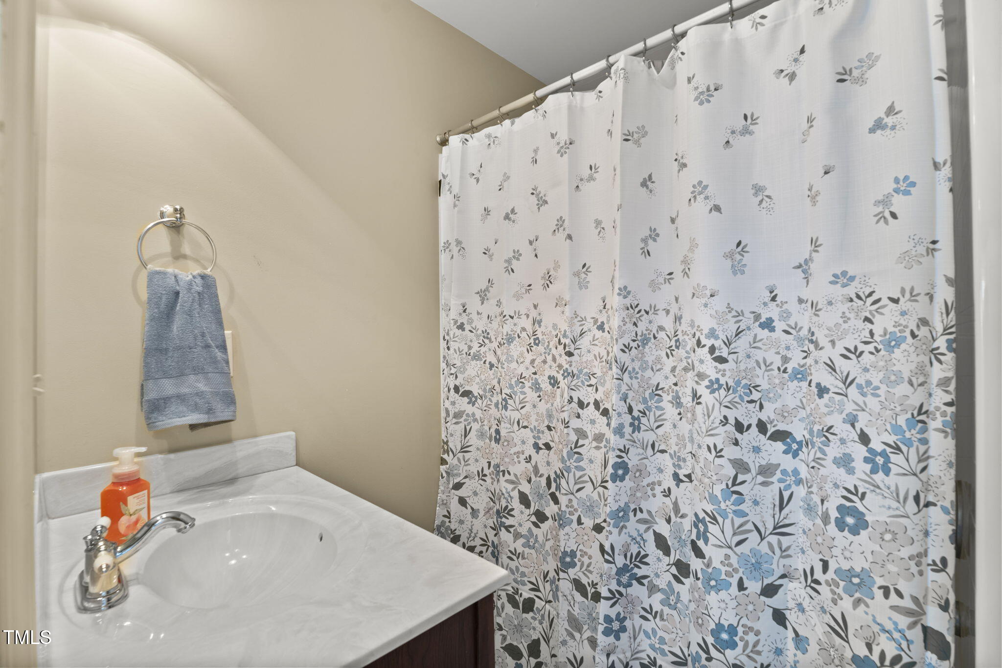 121 Fort Jackson Road Morrisville, NC 27560 - Photo 29 of 52 Bedroom Two En-Suite Bath