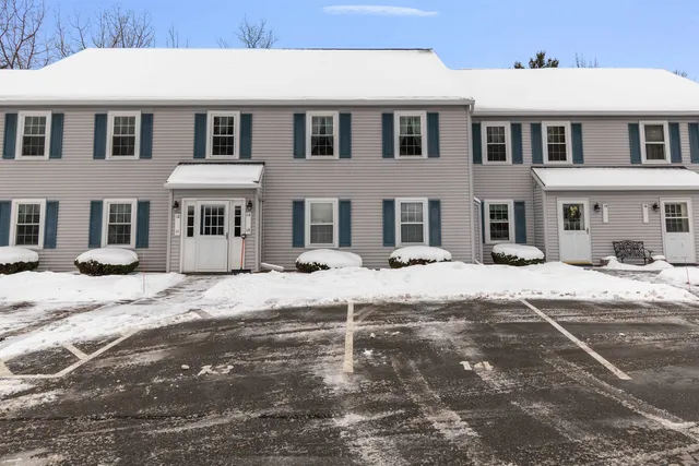 $319,900 | 34 Brickyard Road, Unit 14, Essex Junction, VT 05452