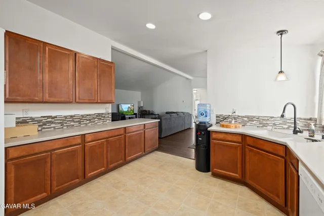 $399,999 | 908 60th Street West, Rosamond, CA 93560