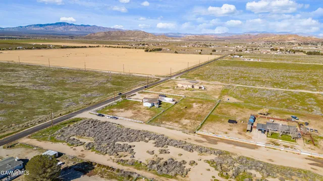 $399,999 | 908 60th Street West, Rosamond, CA 93560