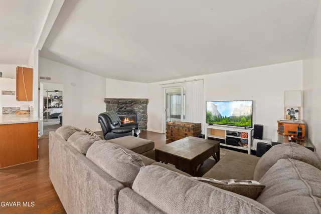 $399,999 | 908 60th Street West, Rosamond, CA 93560