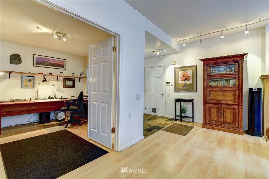 416 228th Street Southwest, Unit G101 Bothell, WA 98021 - Photo 3 of 18 Gallery Image 3