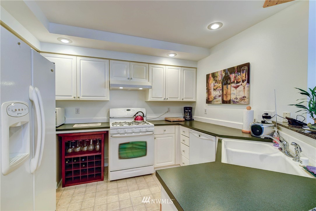 416 228th Street Southwest, Unit G101 Bothell, WA 98021 - Photo 9 of 18 Gallery Image 9