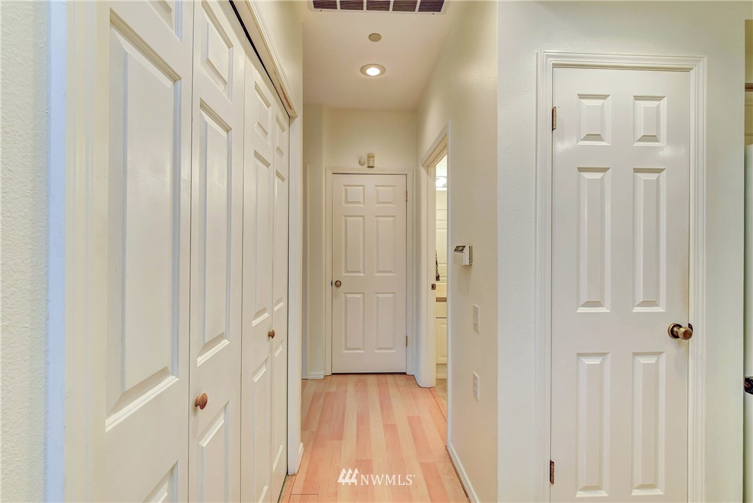 416 228th Street Southwest, Unit G101 Bothell, WA 98021 - Photo 10 of 18 Gallery Image 10