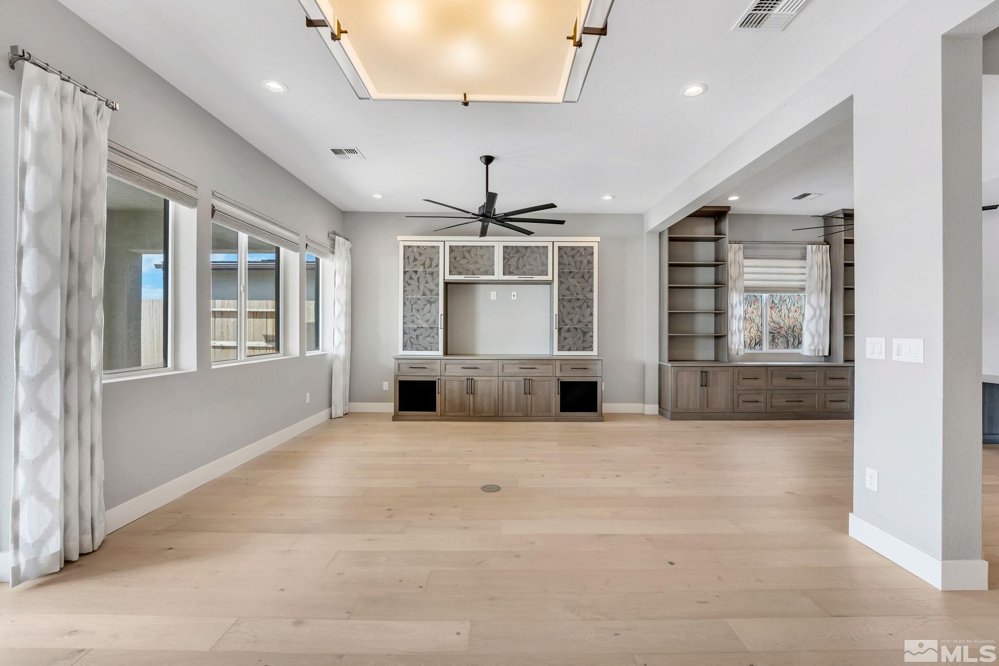 12113 Blacktail Court Reno, NV 89521 - Photo 8 of 40 Photo 8