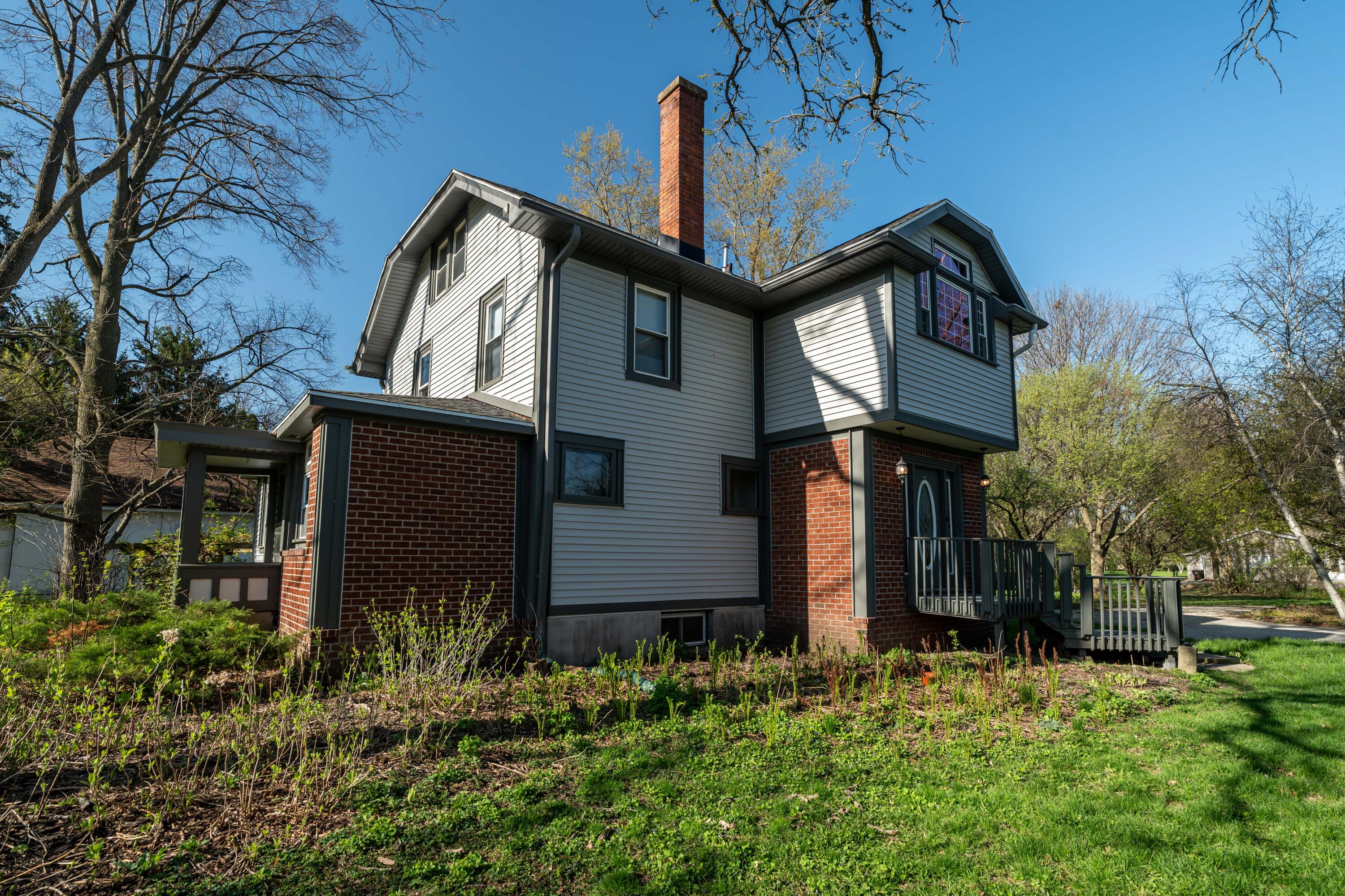 2221 Highway 83 Delafield, WI 53029 - Photo 40 of 46 DSC01468