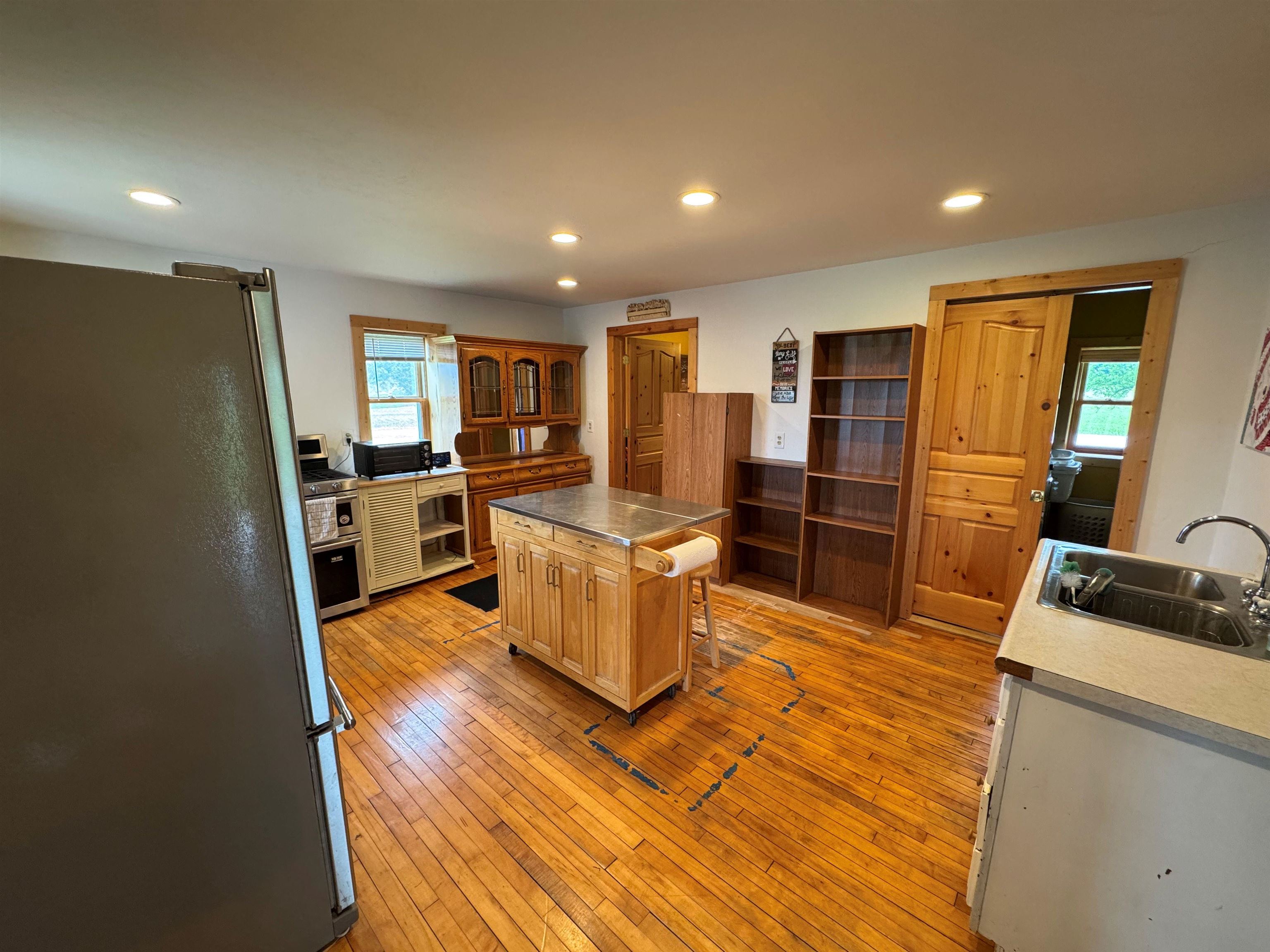 7376 Neils Road Sturgeon Bay, WI 54235 - Photo 8 of 26