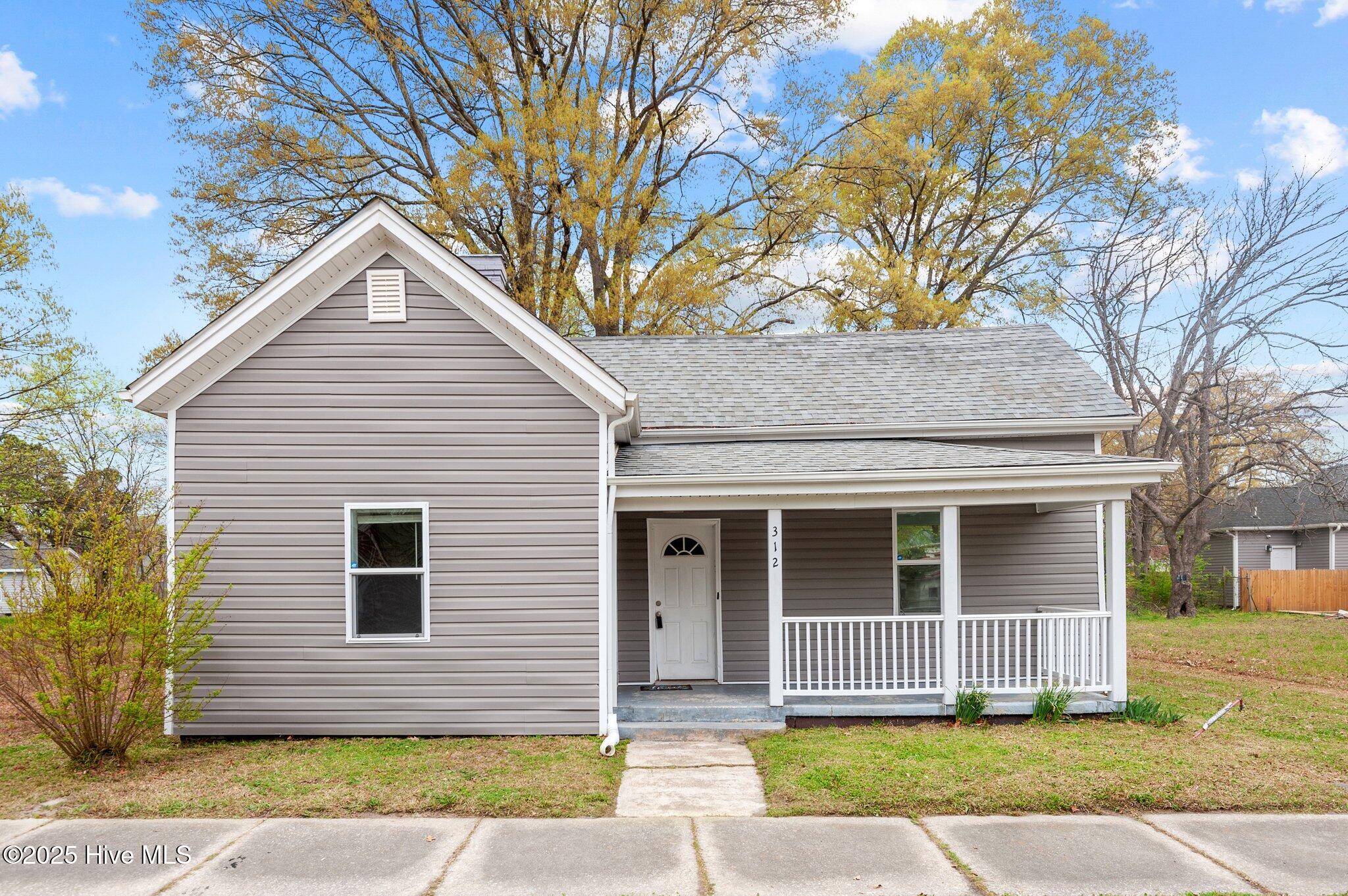 Low maintience vinyl siding.