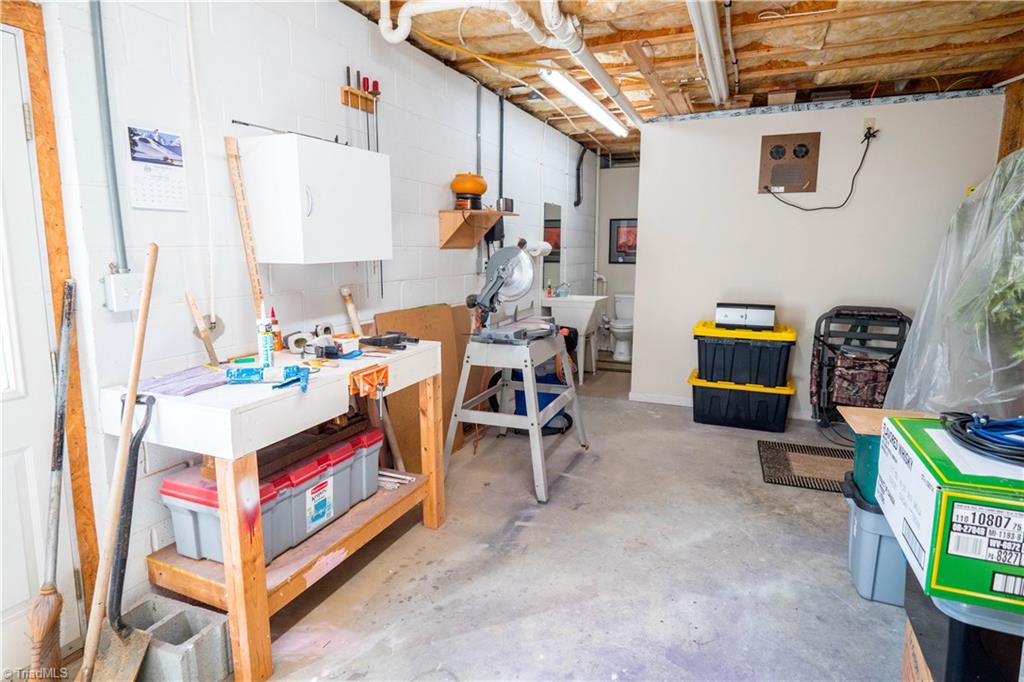 110 March Ferry Road Advance, NC 27006 - Photo 21 of 27 Gallery Image 21