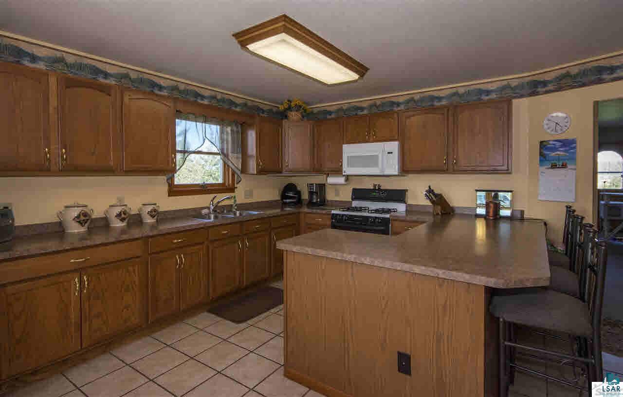 2358 East County Rd B Foxboro, WI 54836 - Photo 4 of 18