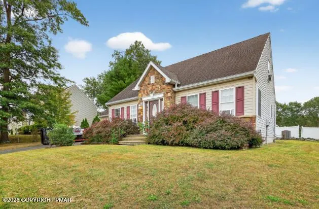 $310,000 | 304 Freedom Lane, East Stroudsburg, PA 18301