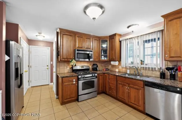 $310,000 | 304 Freedom Lane, East Stroudsburg, PA 18301