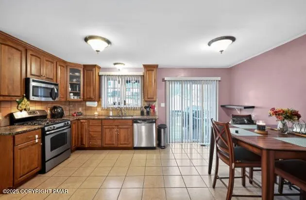 $310,000 | 304 Freedom Lane, East Stroudsburg, PA 18301