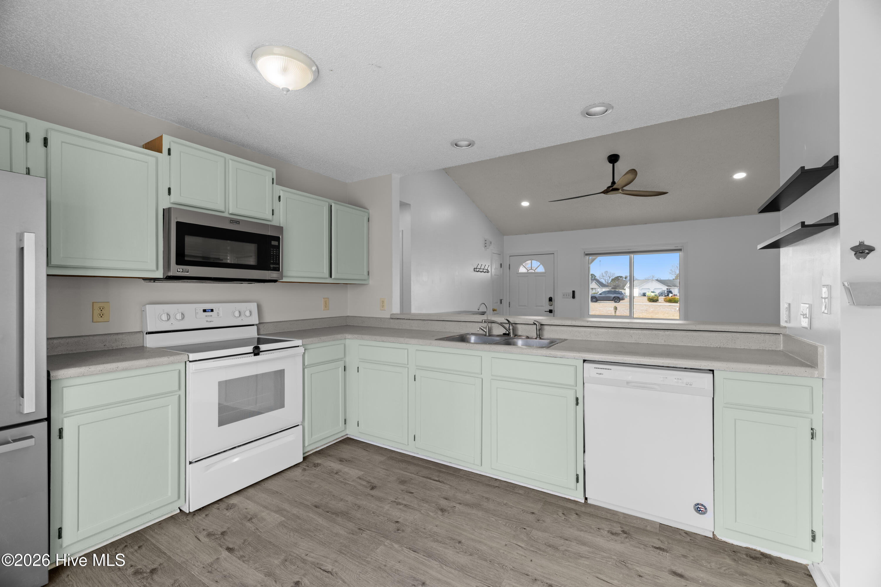 405 Hooks Lane Hubert, NC 28539 - Photo 13 of 40 A02A0039