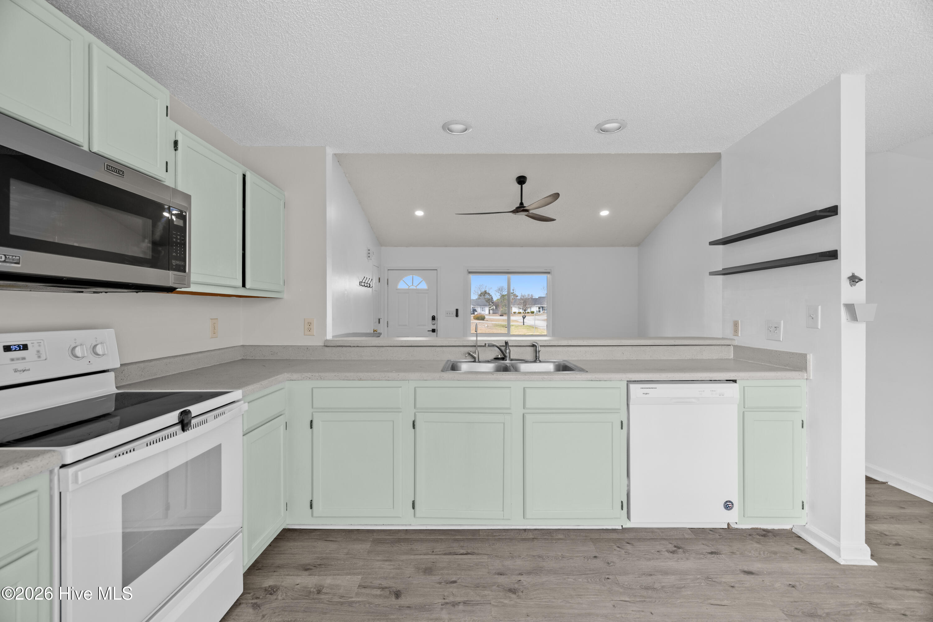 405 Hooks Lane Hubert, NC 28539 - Photo 15 of 40 A02A0045