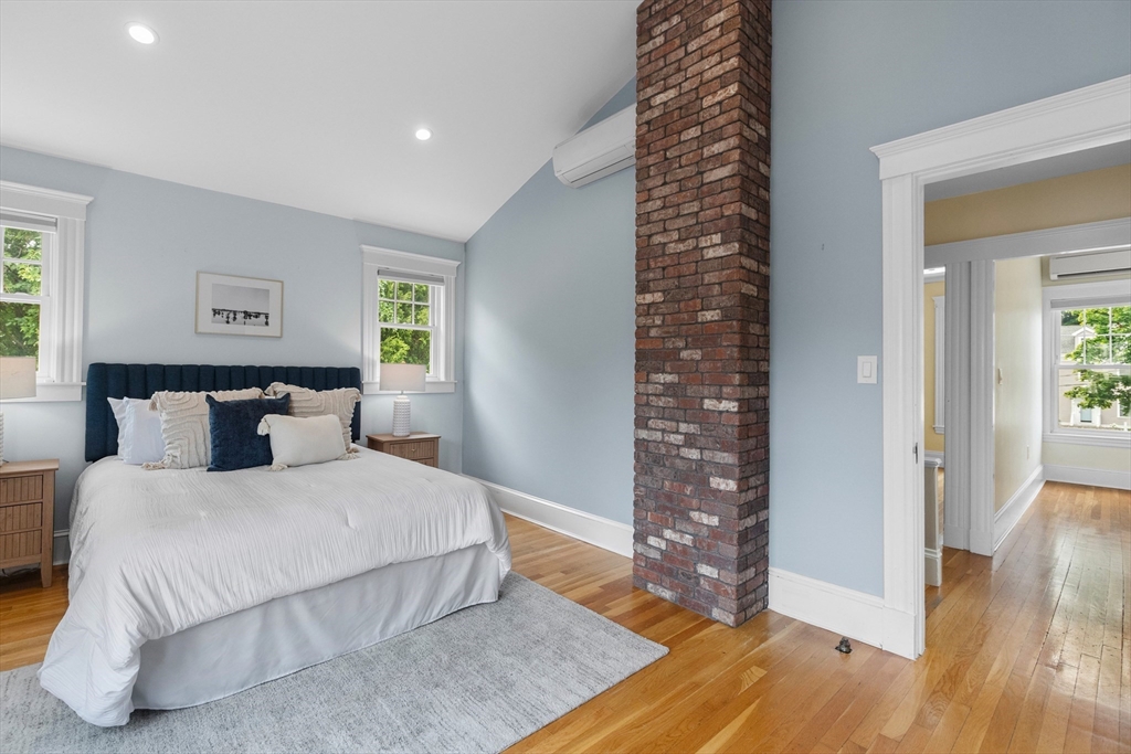 22 Prince Street Marblehead, MA 01945 - Photo 20 of 33