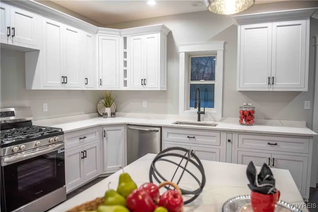 $549,900 | 6220 Versailles Road, Hamburg, NY 14085