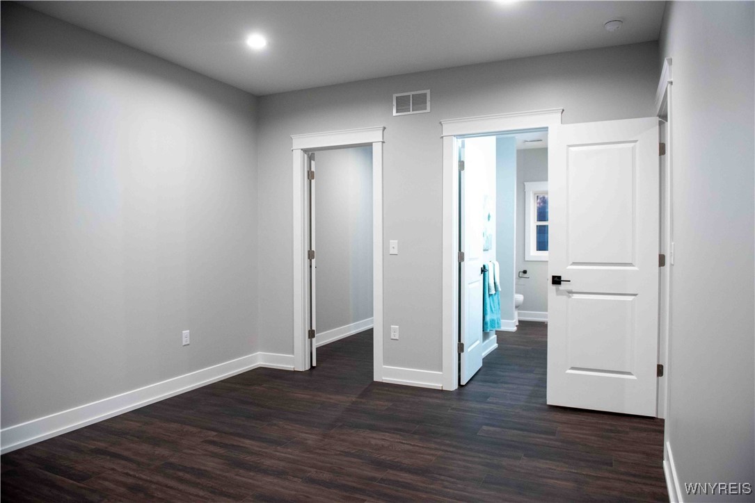 6220 Versailles Road Hamburg, NY 14085 - Photo 25 of 36 PRIMARY SUITE - LEFT DOOR GOES TO WALK IN CLOSET -