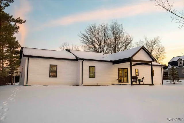 $549,900 | 6220 Versailles Road, Hamburg, NY 14085