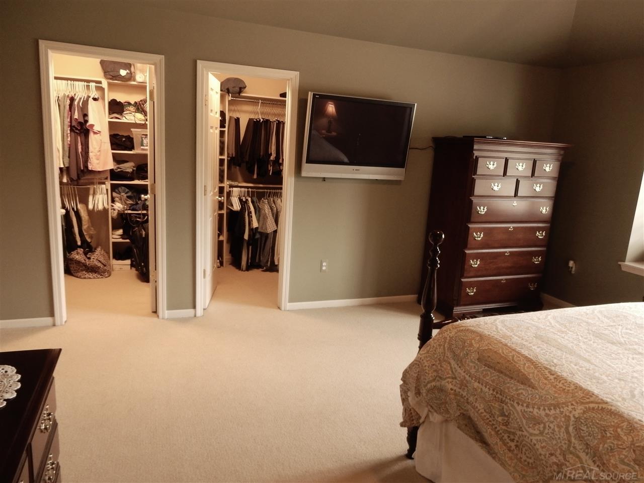 2007 Peterwood Rochester Hills, MI 48307 - Photo 25 of 40