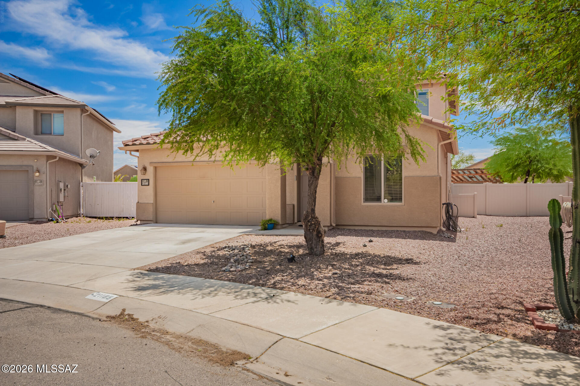 21185 East Reunion Road Red Rock, AZ 85145 - Photo 5 of 34