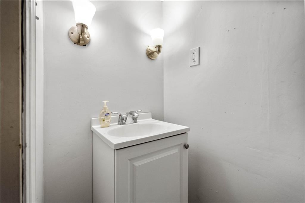 11 Thornridge Road Pittsburgh, PA 15202 - Photo 26 of 34 Gallery Image 26