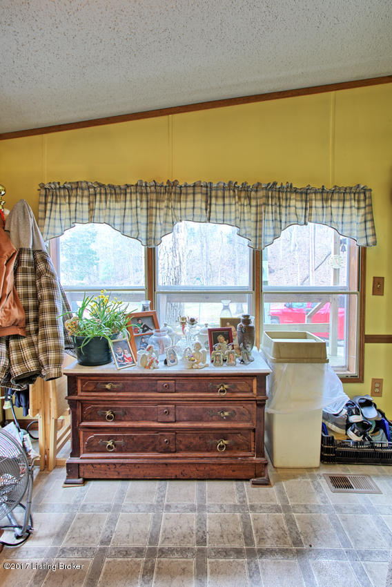 6917 Hillvale Road Pendleton, KY 40055 - Photo 5 of 37 Img4