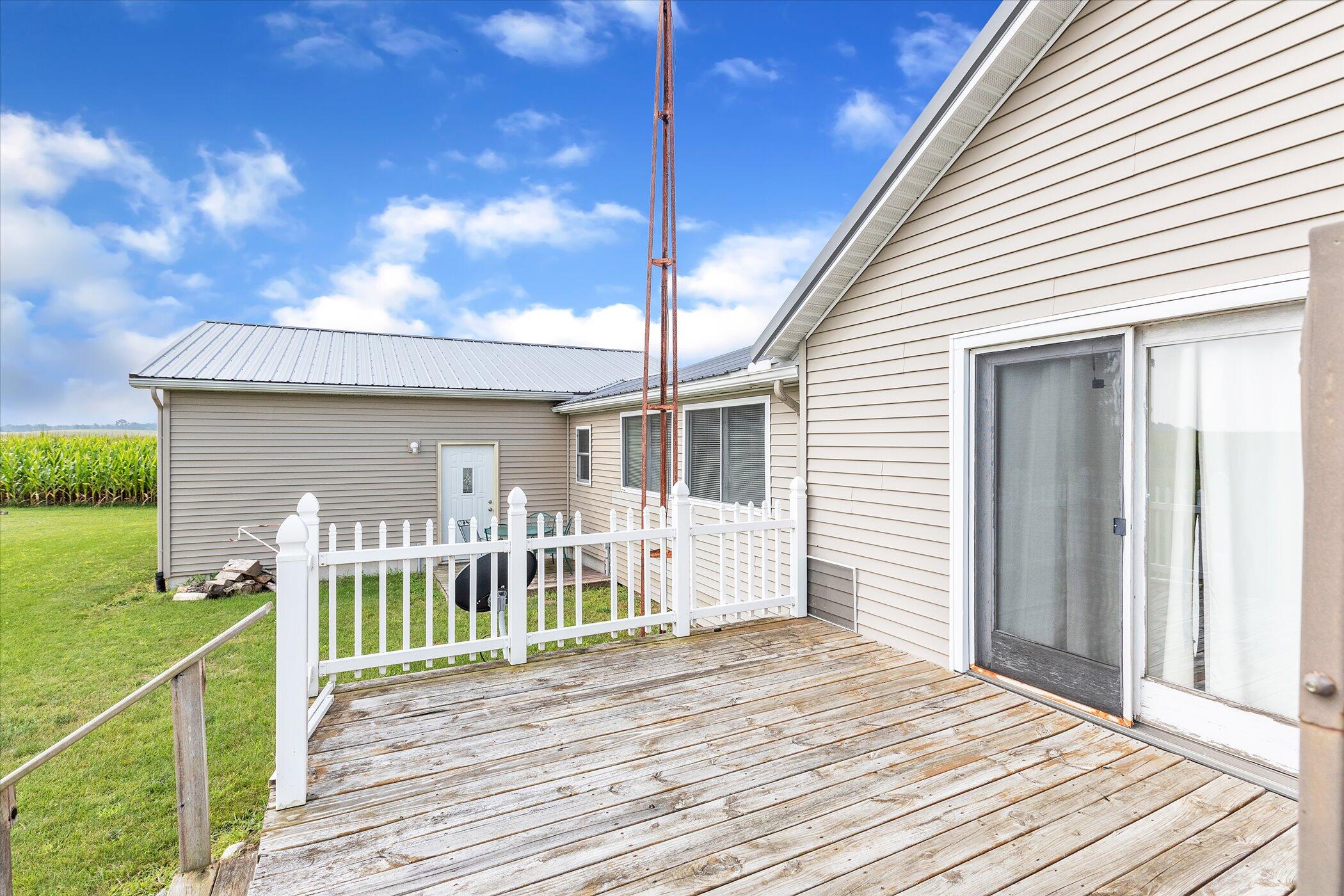 97 South Osborn Road Sumner, MI 48889 - Photo 44 of 50 44-97-S-Osborn-Rd-WindowStill-Real-Estat