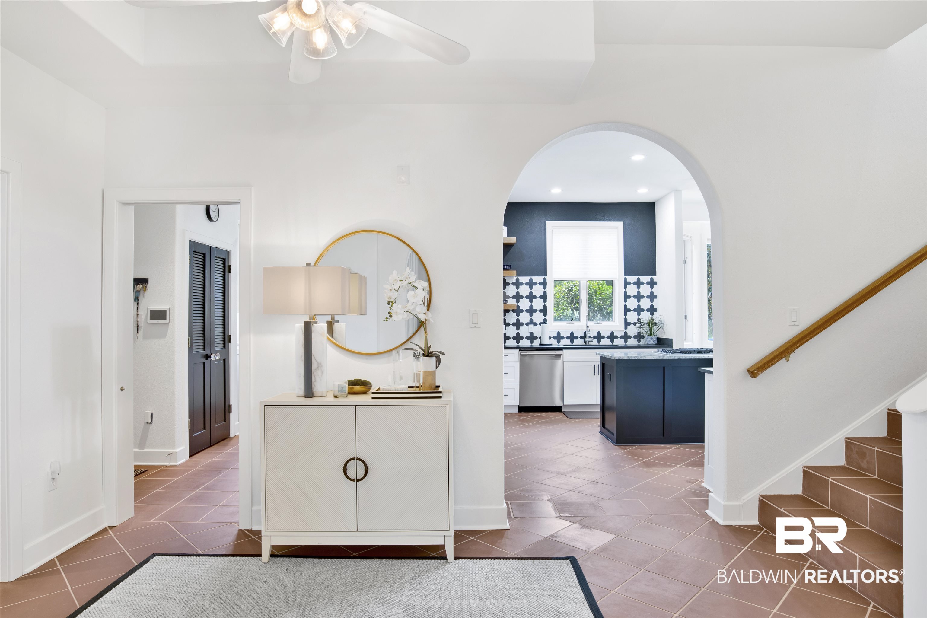 115 McIntosh Bluff Road Fairhope, AL 36532 - Photo 18 of 46 Hallway