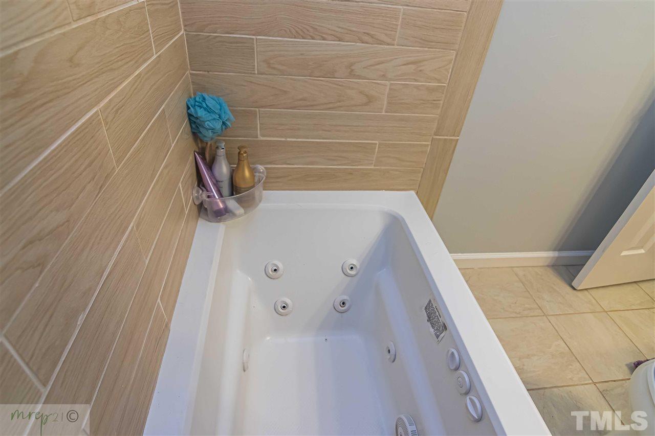 2020 Virginia Dare Place Raleigh, NC 27610 - Photo 16 of 26 Gallery Image 16