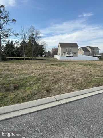 a view of ocean with city view
