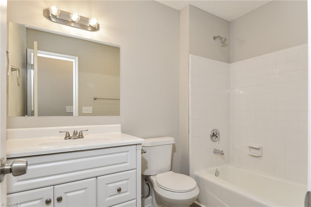 3201 High View Circle Greensboro, NC 27410 - Photo 13 of 16