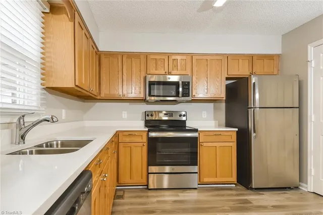 $1,825 | 3201 High View Circle, Greensboro, NC 27410