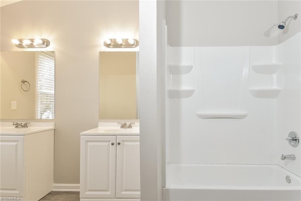 3201 High View Circle Greensboro, NC 27410 - Photo 10 of 16