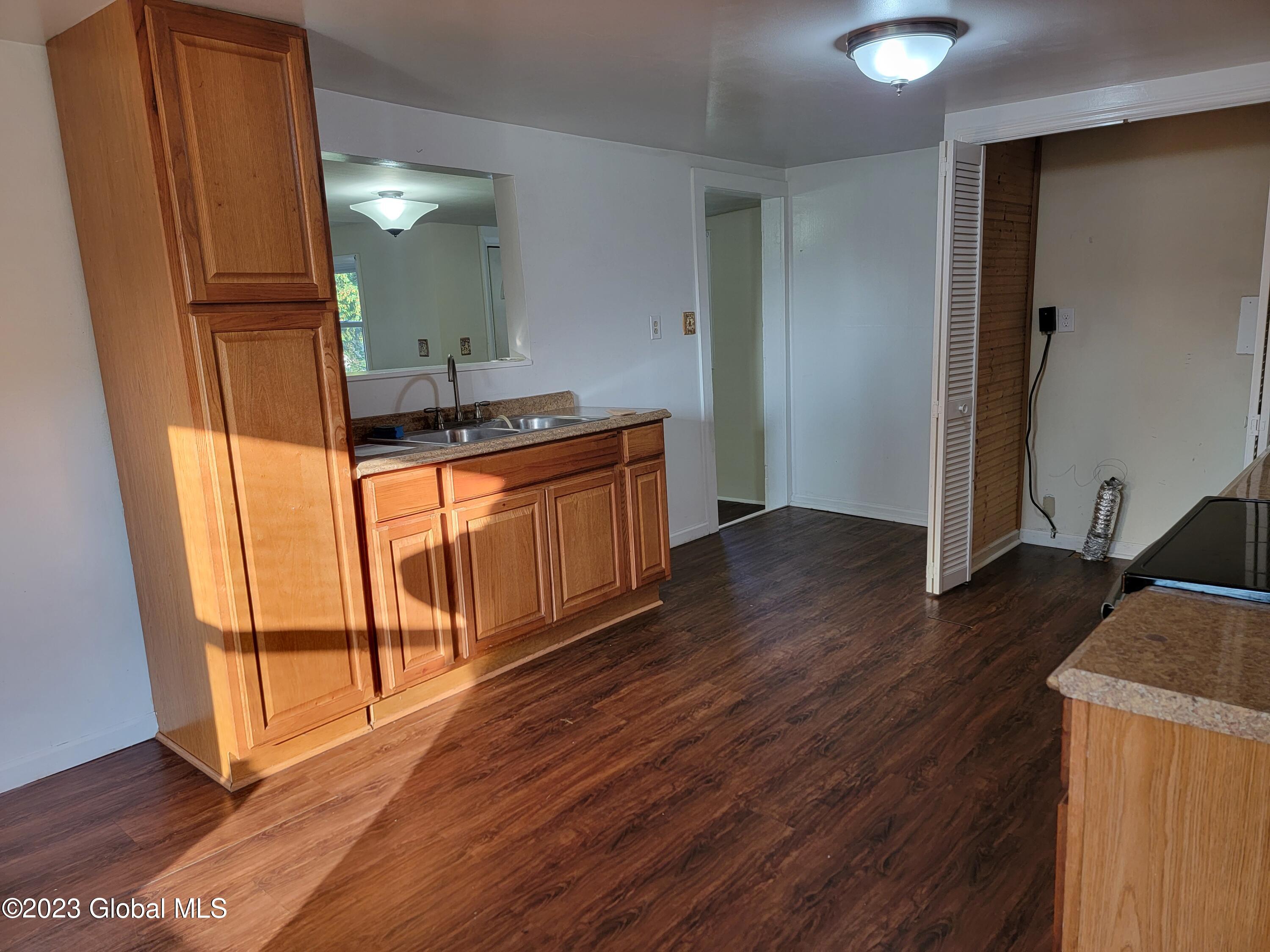 10 Westcott Road Troy, NY 12182 - Photo 21 of 39 1000010642