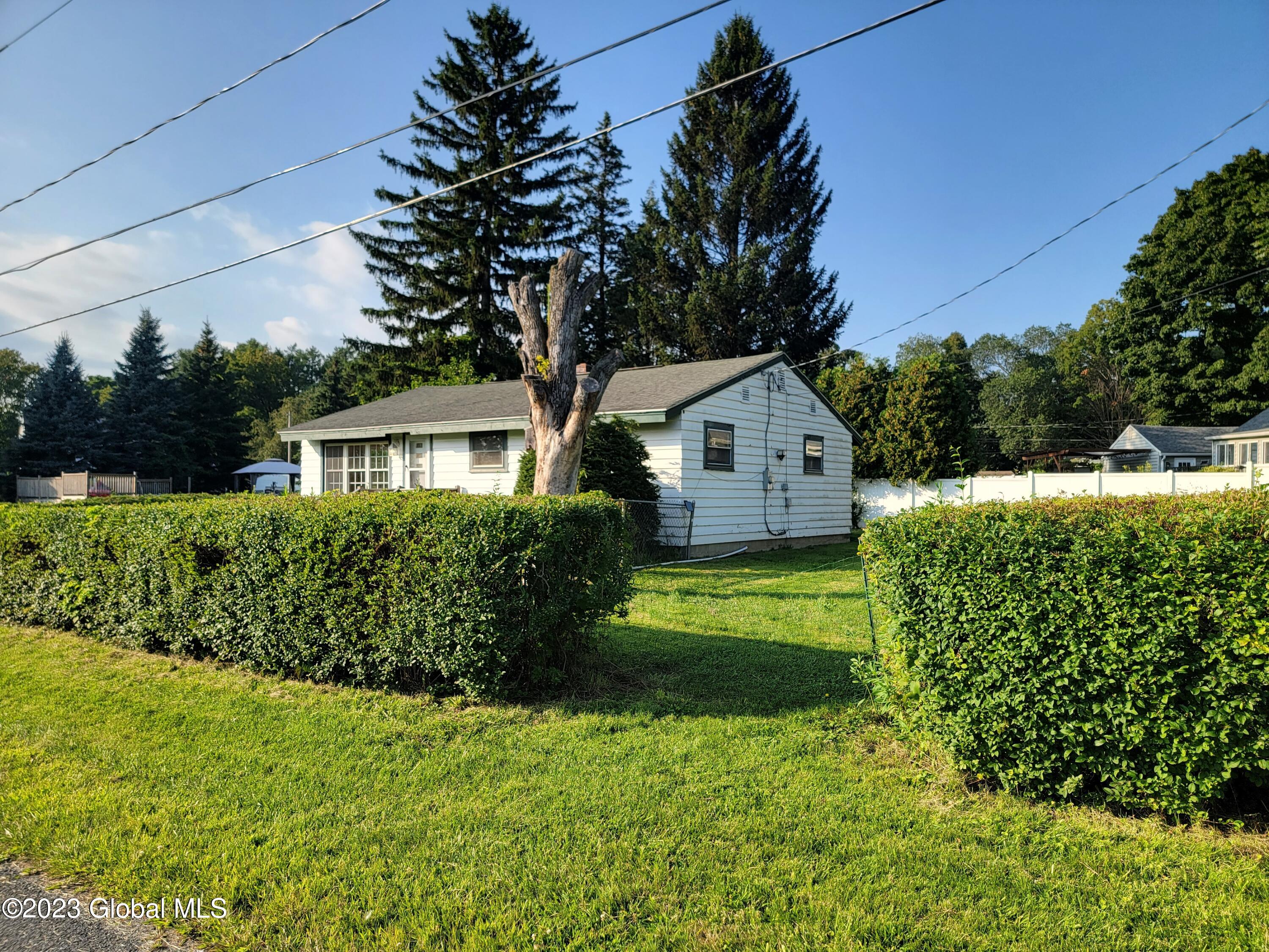 10 Westcott Road Troy, NY 12182 - Photo 5 of 39 1000010628