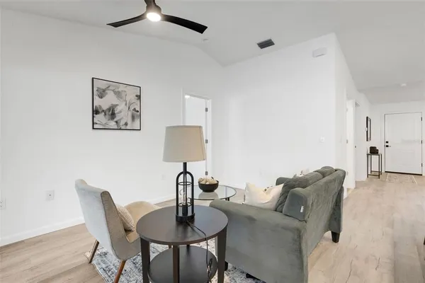 $2,300 | 606 Marcus Street, Unit 26, Venice, FL 34285