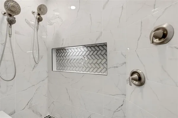 $2,300 | 606 Marcus Street, Unit 26, Venice, FL 34285