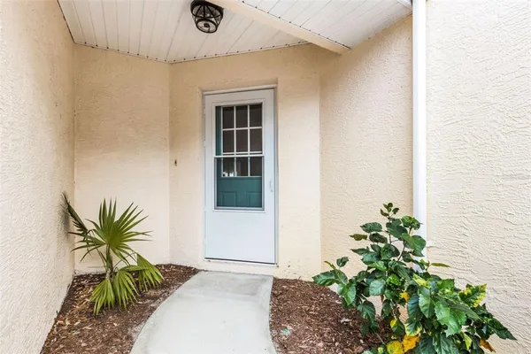 $2,300 | 606 Marcus Street, Unit 26, Venice, FL 34285
