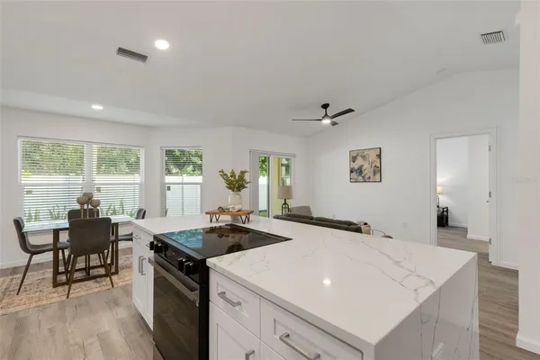 $2,300 | 606 Marcus Street, Unit 26, Venice, FL 34285