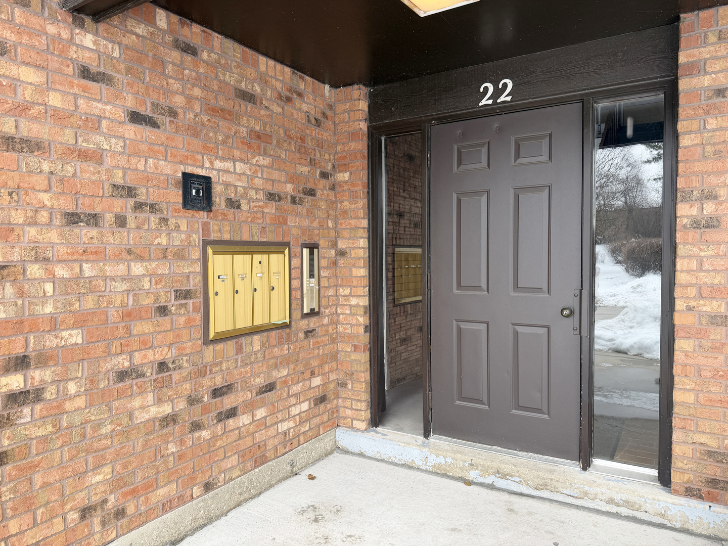 22 Creekside Circle, Unit D Elgin, IL 60123 - Photo 3 of 23