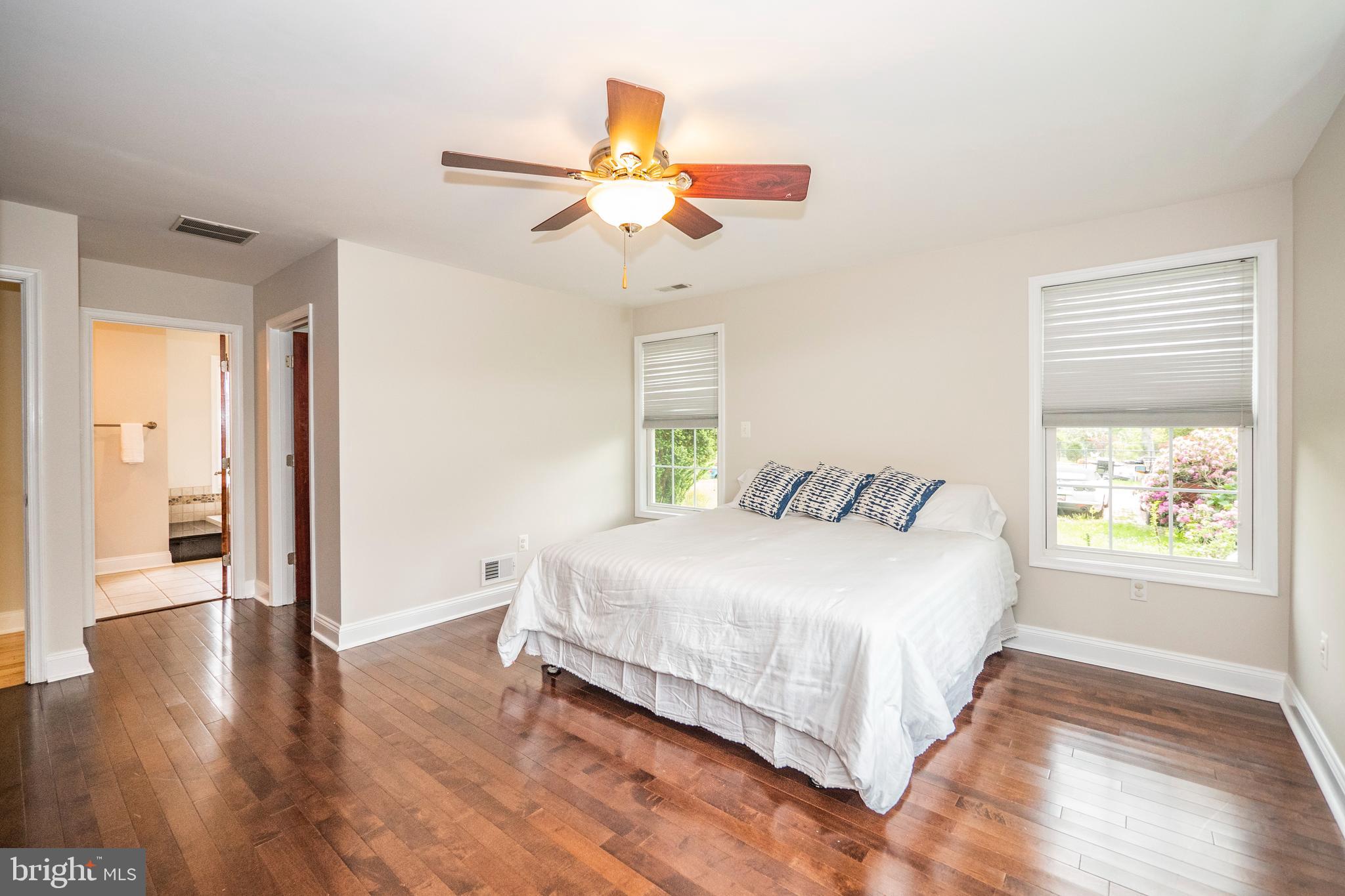 8933 Watkins Road Gaithersburg, MD 20882 - Photo 22 of 65 Main Level -Primary Bedroom Suite