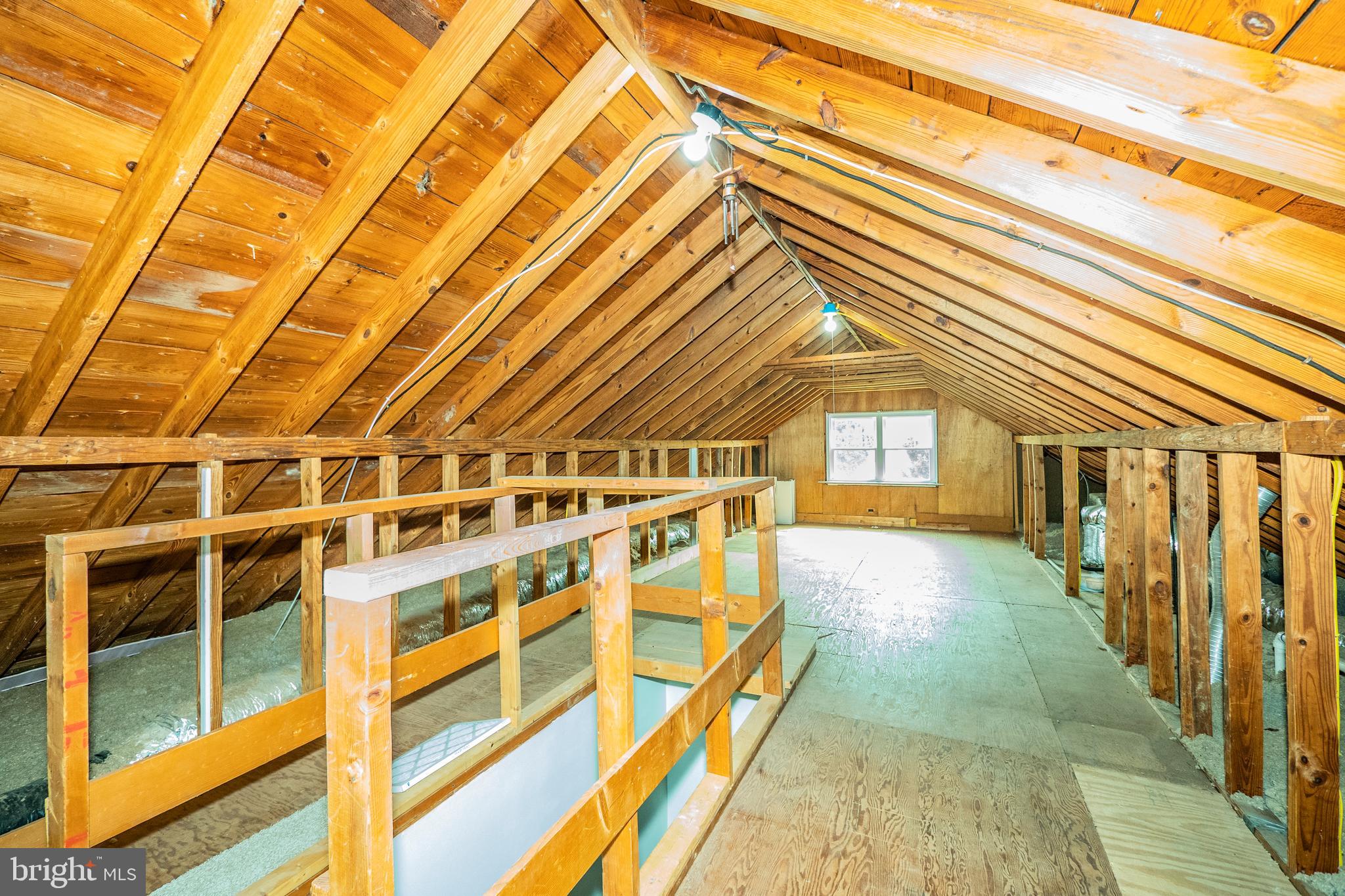 8933 Watkins Road Gaithersburg, MD 20882 - Photo 41 of 65 Upper Level - Spacious Attic
