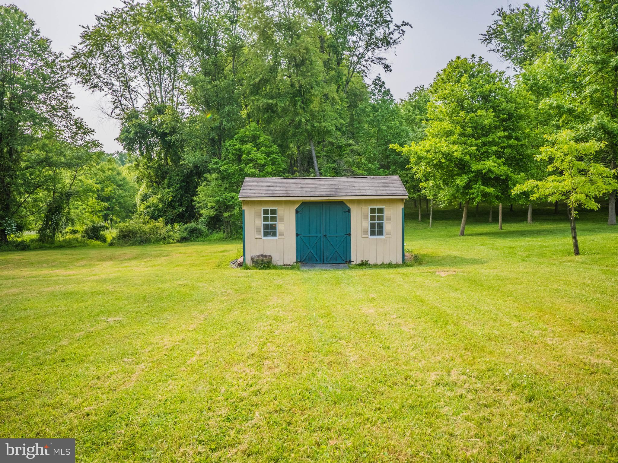 8933 Watkins Road Gaithersburg, MD 20882 - Photo 63 of 65 Exterior - Storage Shed
