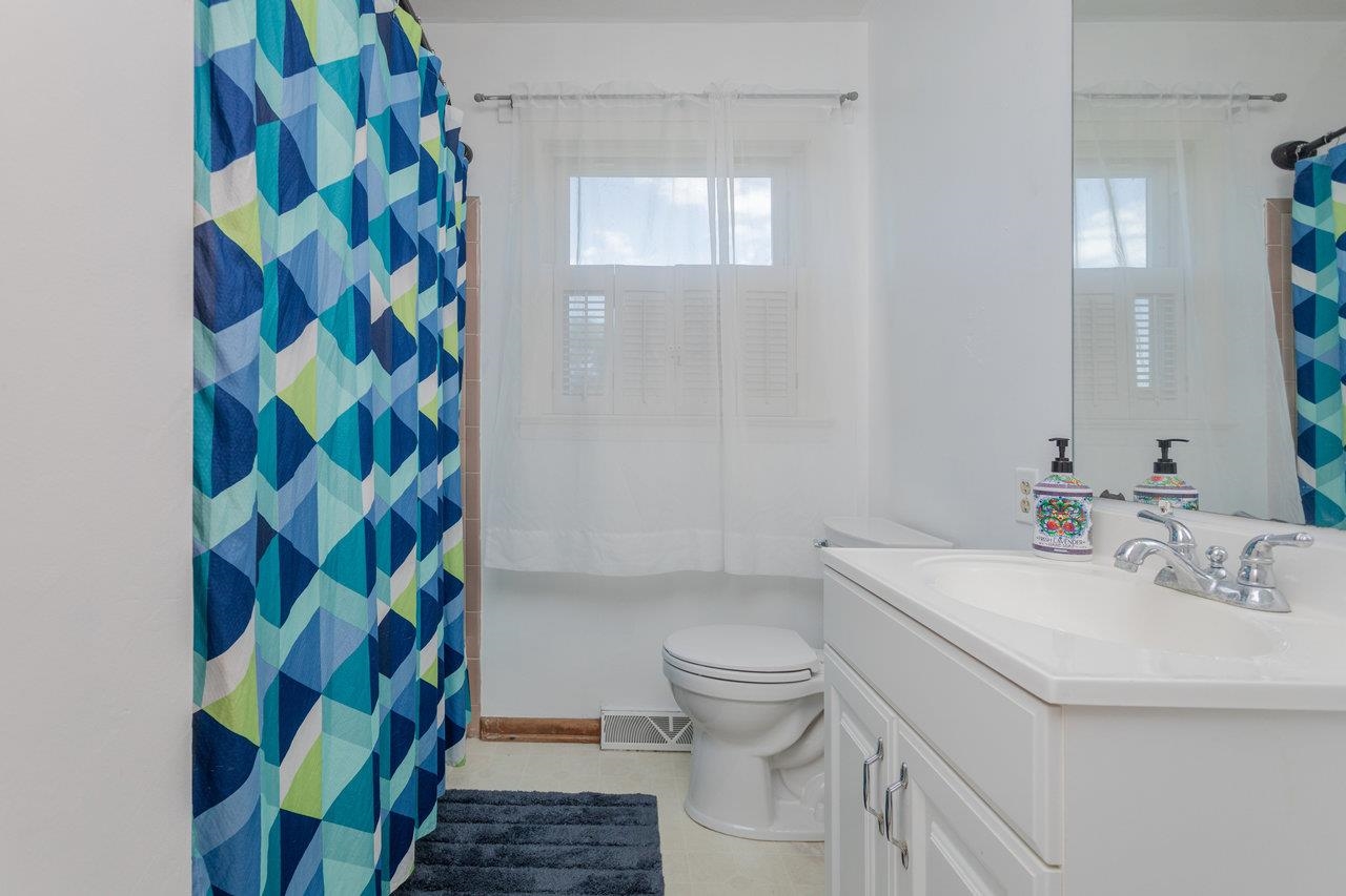 277 New Market Road Timberville, VA 22853 - Photo 15 of 32 Gallery Image 15