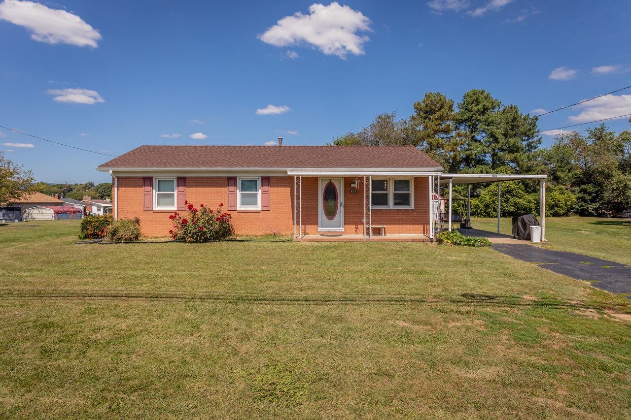 277 New Market Road Timberville, VA 22853 - Photo 2 of 32 Gallery Image 2