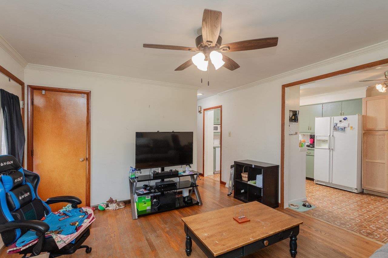 277 New Market Road Timberville, VA 22853 - Photo 5 of 32 Gallery Image 5